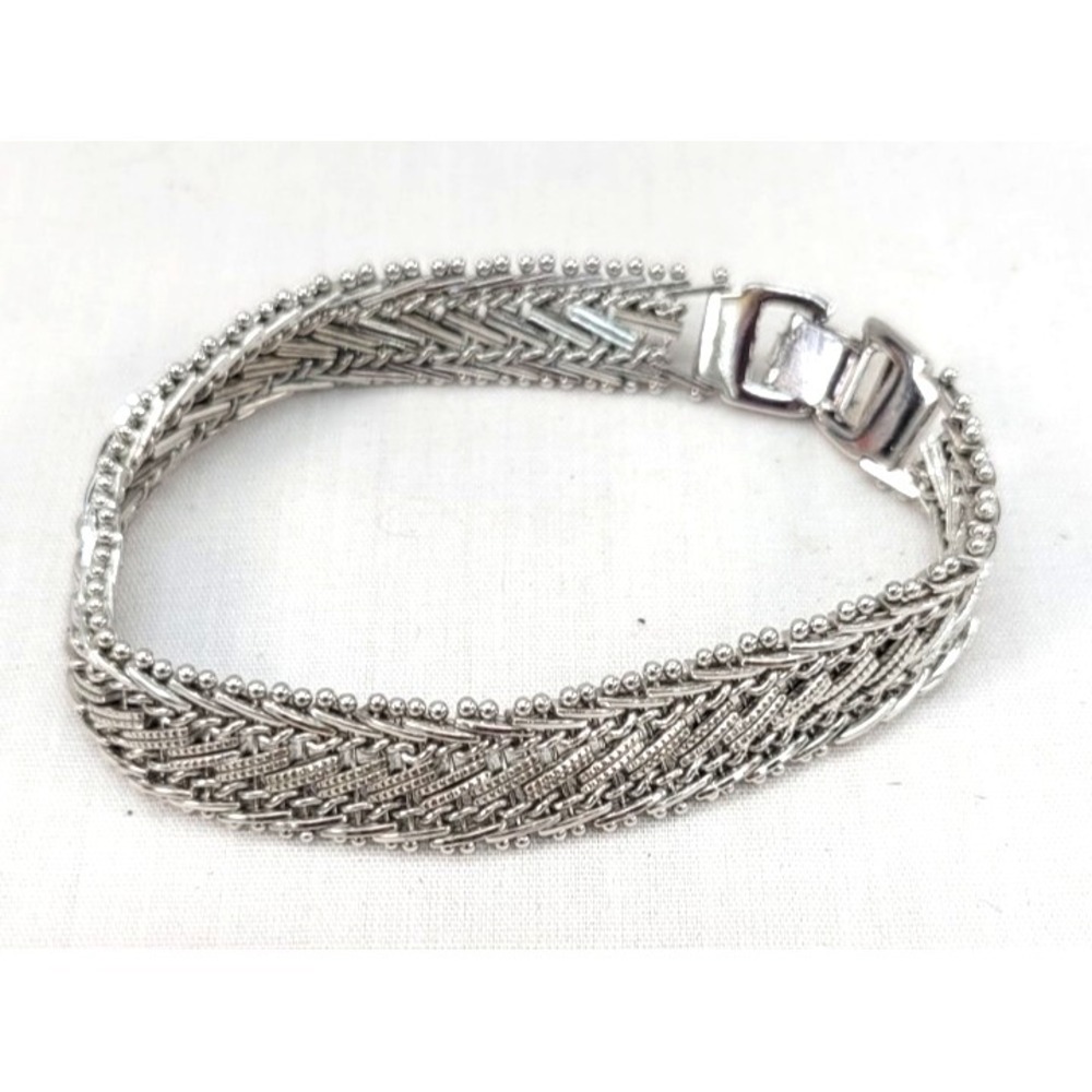 Beaded Border Chain Bracelet Silvertone